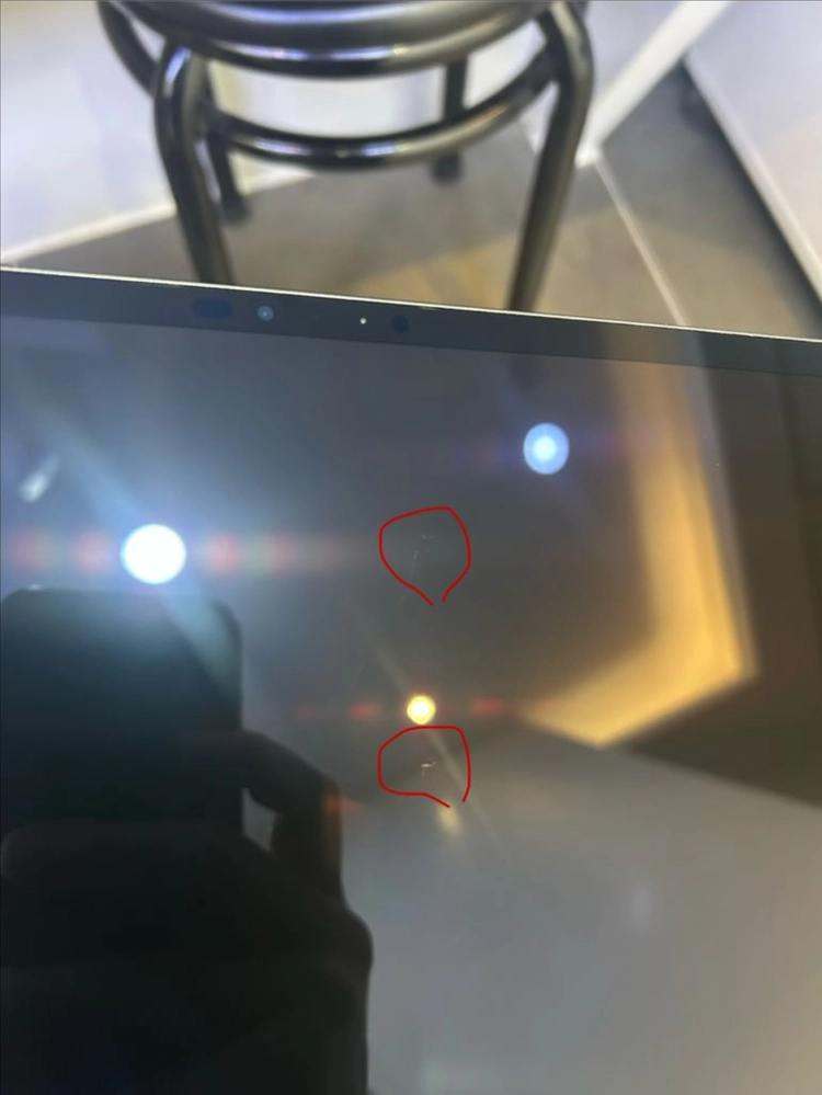 아이패드 프로 m5 13인치 256기가 와이파이 블랙과 애플 매직키보드 13인치 블랙 판매합니다. 이미지