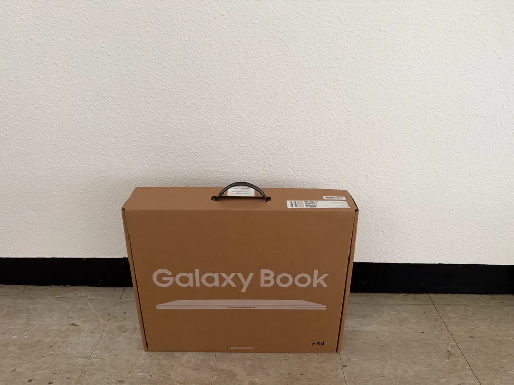 삼성 갤럭시북4, i5,16기가SSD SSD1테라 새제품 - 안심되는 중고거래