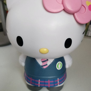 올리브영 키티 교복 컨테이너 이미지