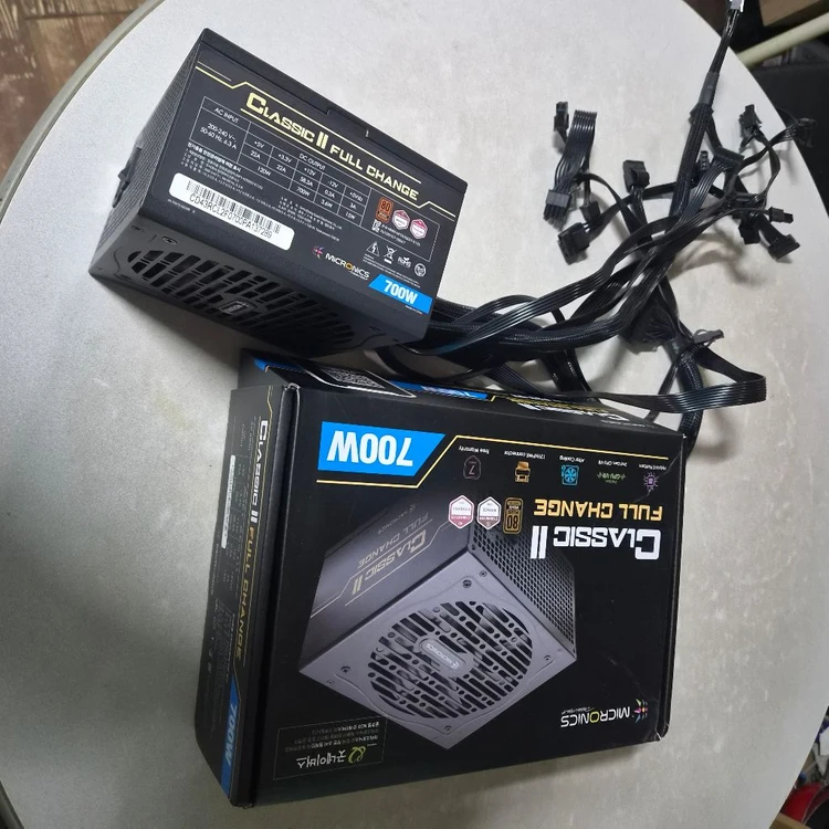 마이크로닉스 700W 이미지