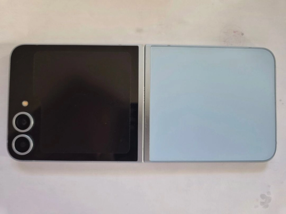 갤럭시 Z플립6 스마트폰 256GB 이미지