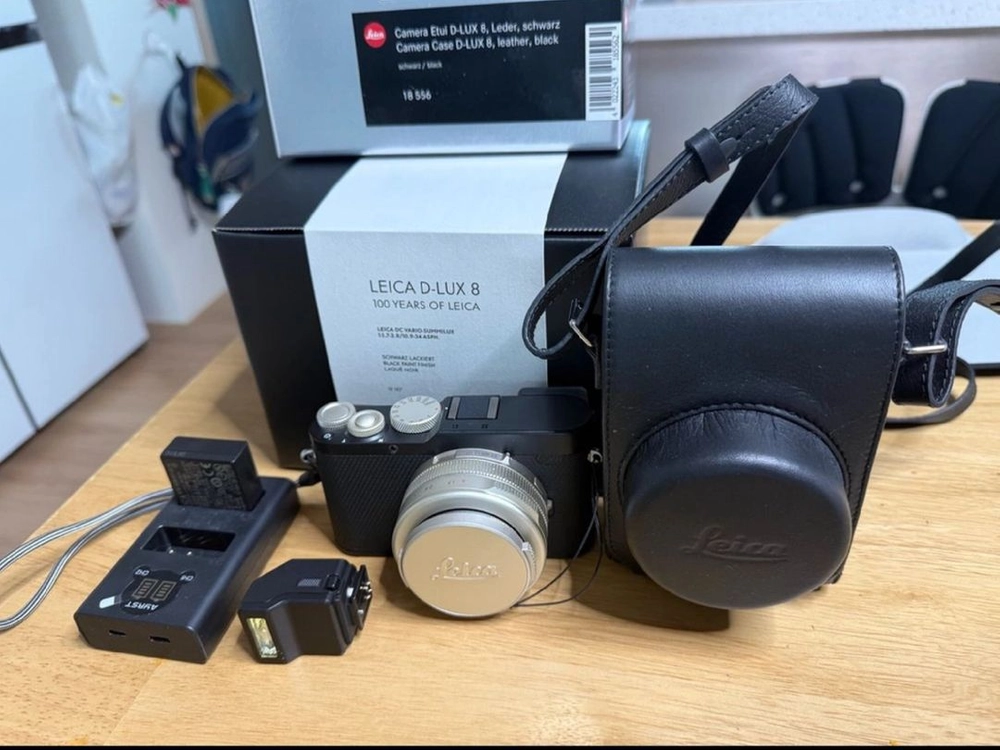 라이카 D-lux8 100주년 기념모델 +정품가죽케이스 및 픽디자인스트랩 - 안심되는 중고거래