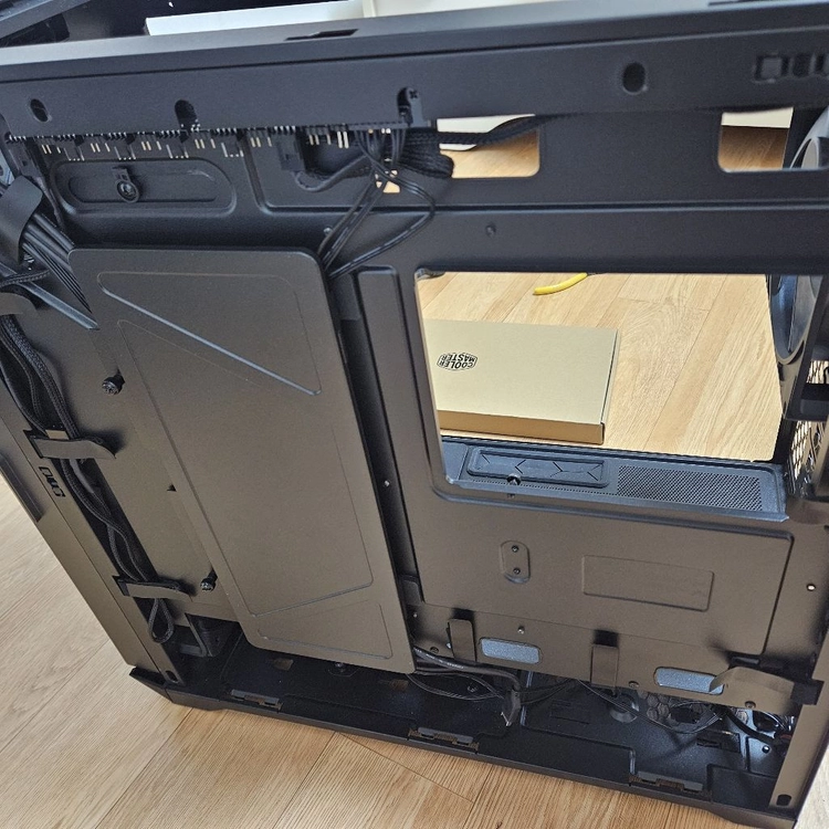 Cooler Master HAF II 500 케이스 이미지