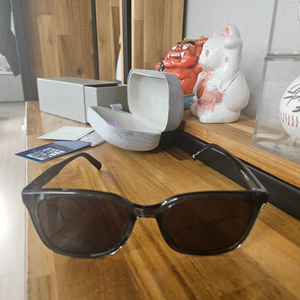 질스튜어트 선글라스 이미지