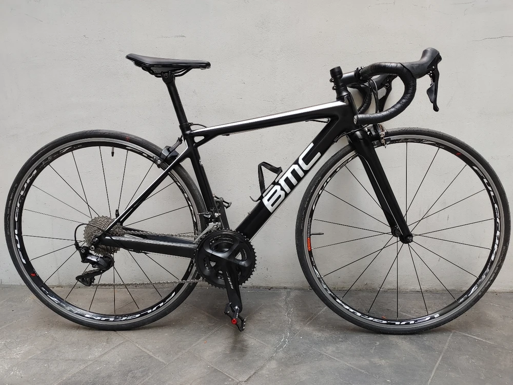 상태 좋은 스위스 브랜드 19년 BMC 팀머신 slr03 one 카본 로드자전거 47사이즈 팔아요. - 안심되는 중고거래