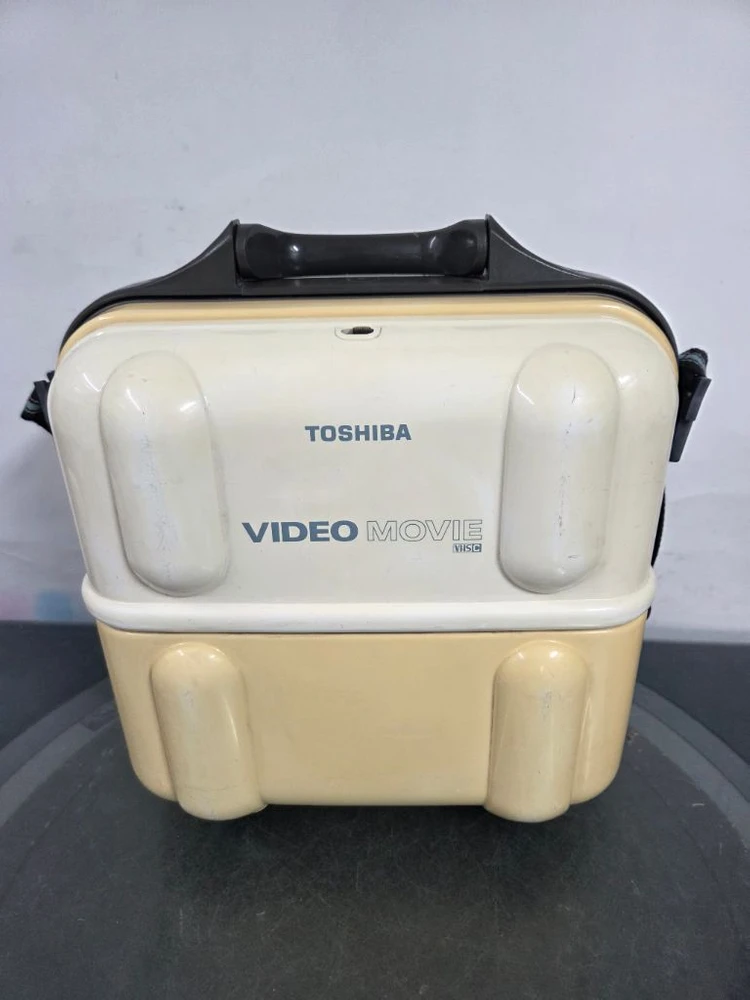 도시바 비디오 무비카메라 VHM-C30 팔아요 이미지