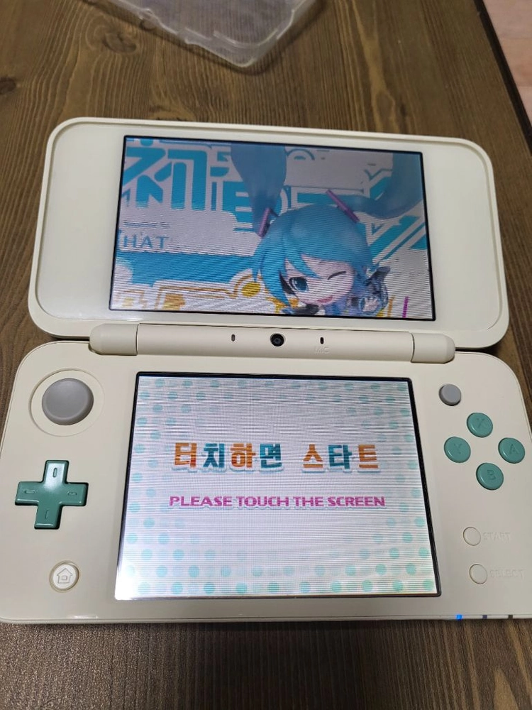 닌텐도 New 2DS XL 동물의숲 에디션 팝니다 게임 많아요 이미지