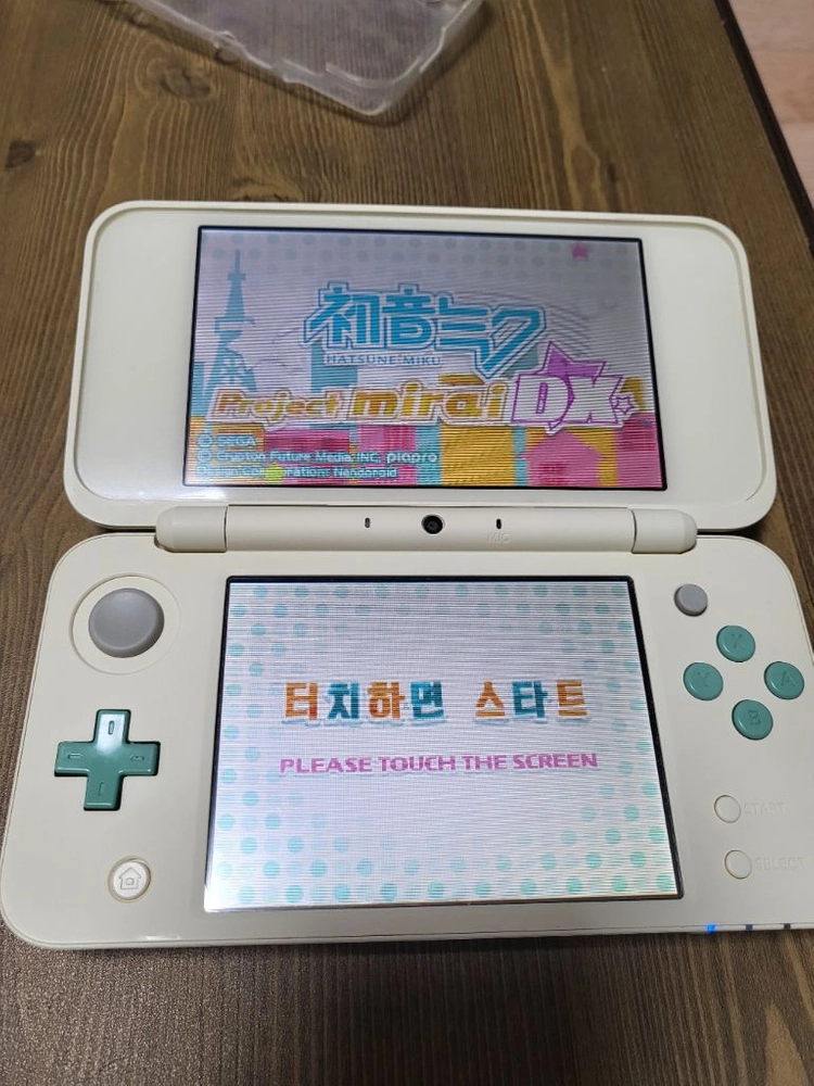 닌텐도 New 2DS XL 동물의숲 에디션 팝니다 게임 많아요 이미지