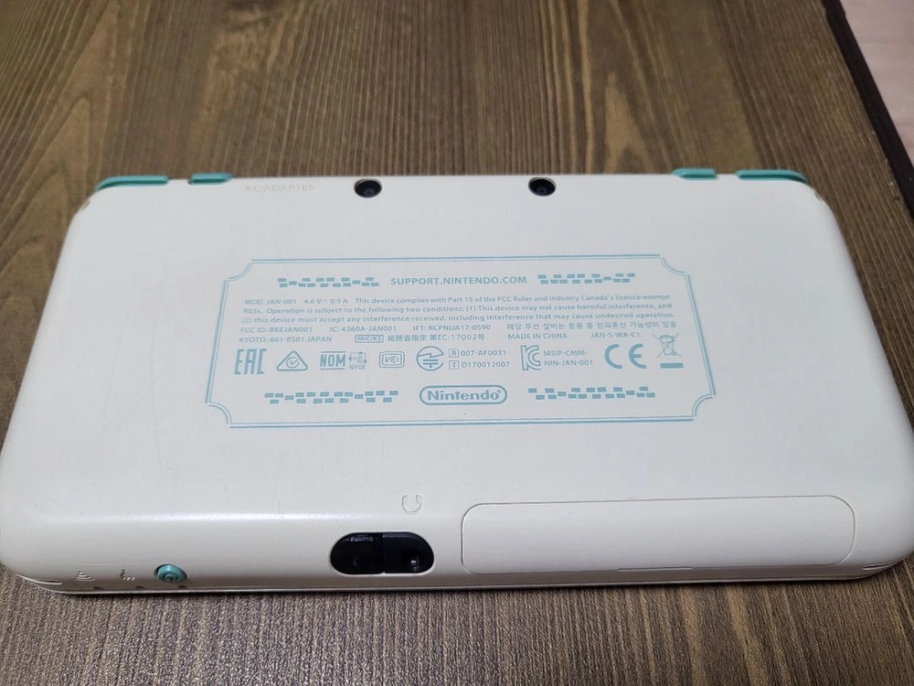 닌텐도 New 2DS XL 동물의숲 에디션 팝니다 게임 많아요 이미지