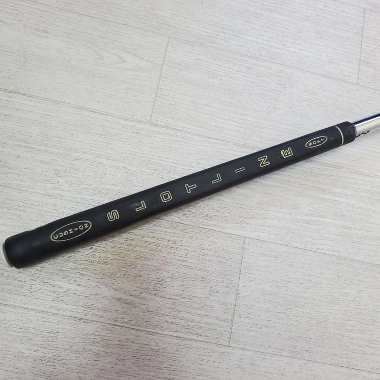 슬롯라인 하이모멘트 퍼터 35인치 골프채 골프 이미지