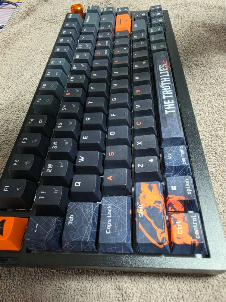 커세어 K65 PLUS WIRELESS 키보드 Call of Duty Black Ops 6 판매합니다 이미지