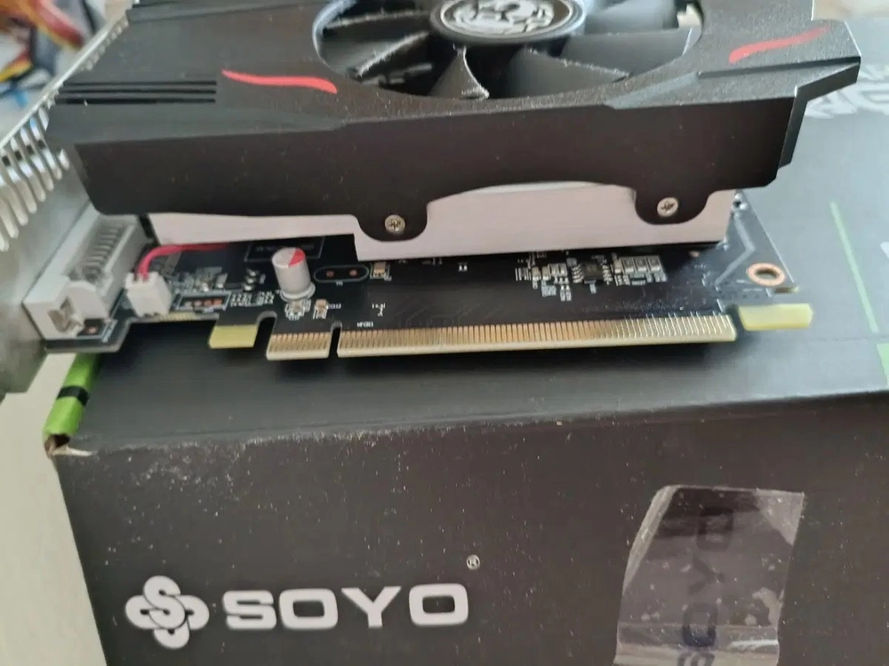 soyo rx550 그래픽카드 이미지