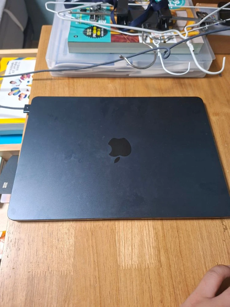 맥북에어 m4 13인치 16gb 판매합니다 - 안심되는 중고거래