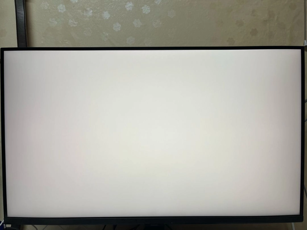 삼성 G7 32인치 4k 게이밍 모니터 (S32DG700) - 안심되는 중고거래