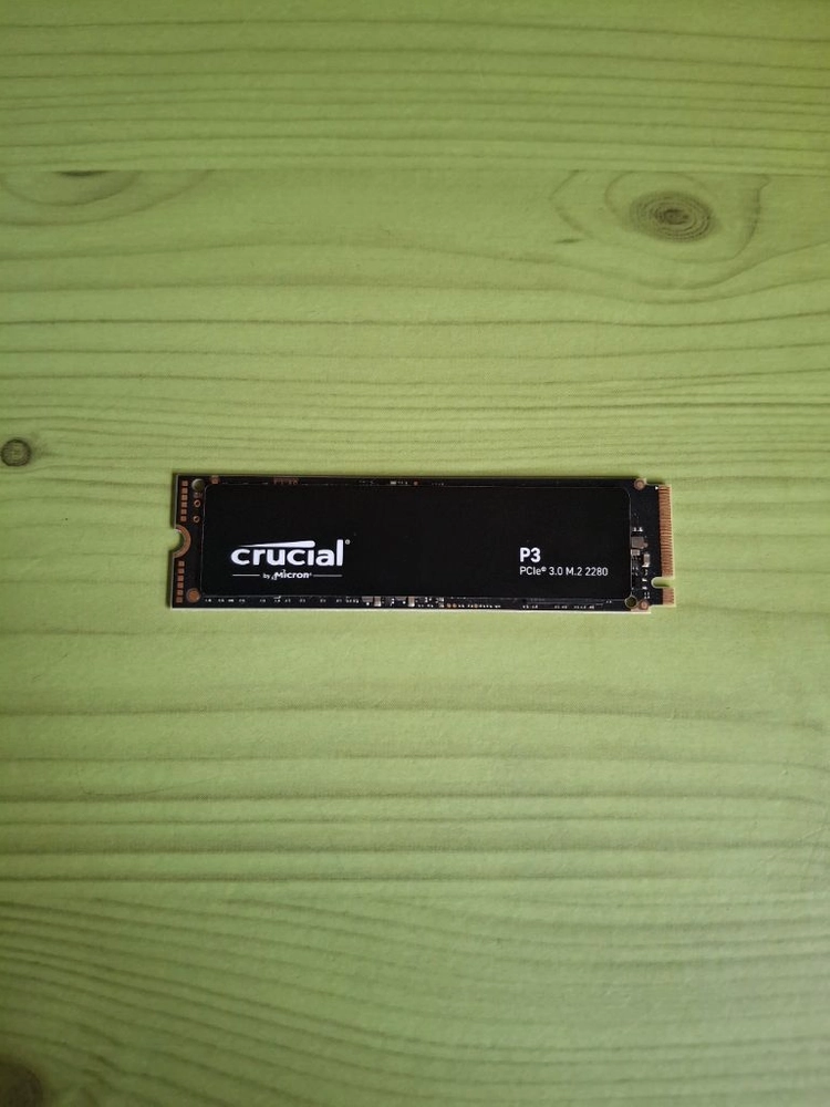민트급 크루셜 NVME 500GB M.2 SSD 이미지