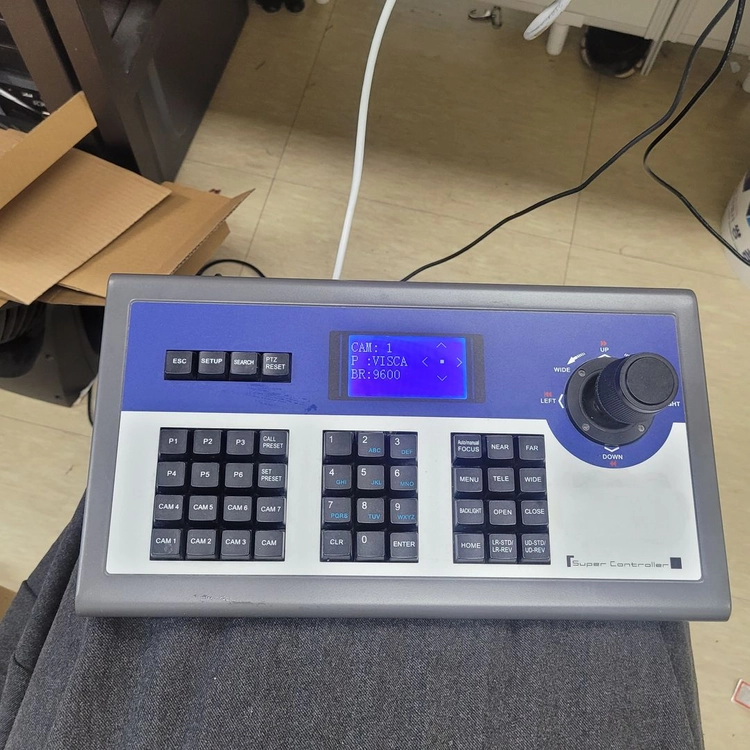 보린 PTZ 카메라 1대 + RM32 컨트롤러 포함 이미지