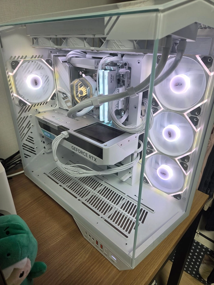 7800X3D, B850M, CL30 6000 DDR5 32GB 반본체 (4070TI SUPER 추가가능) 이미지