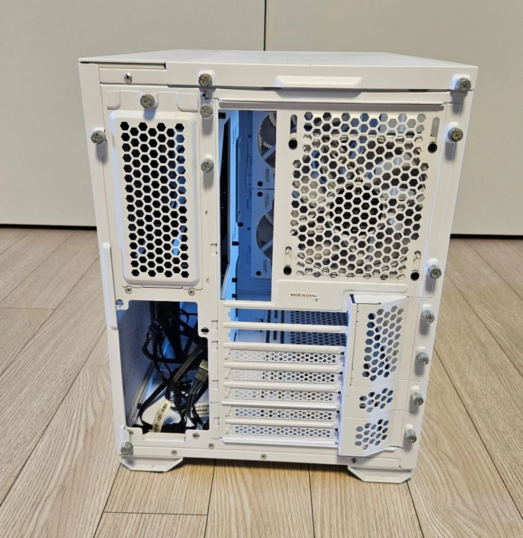 리안리 pc 케이스 011 air mini pc-011 lian li 이미지