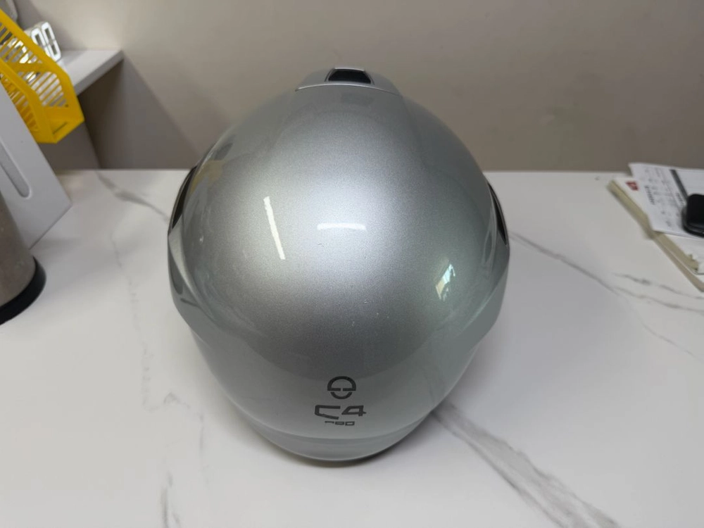 슈베르트 C4 Pro 카본 시스템 헬멧 이미지