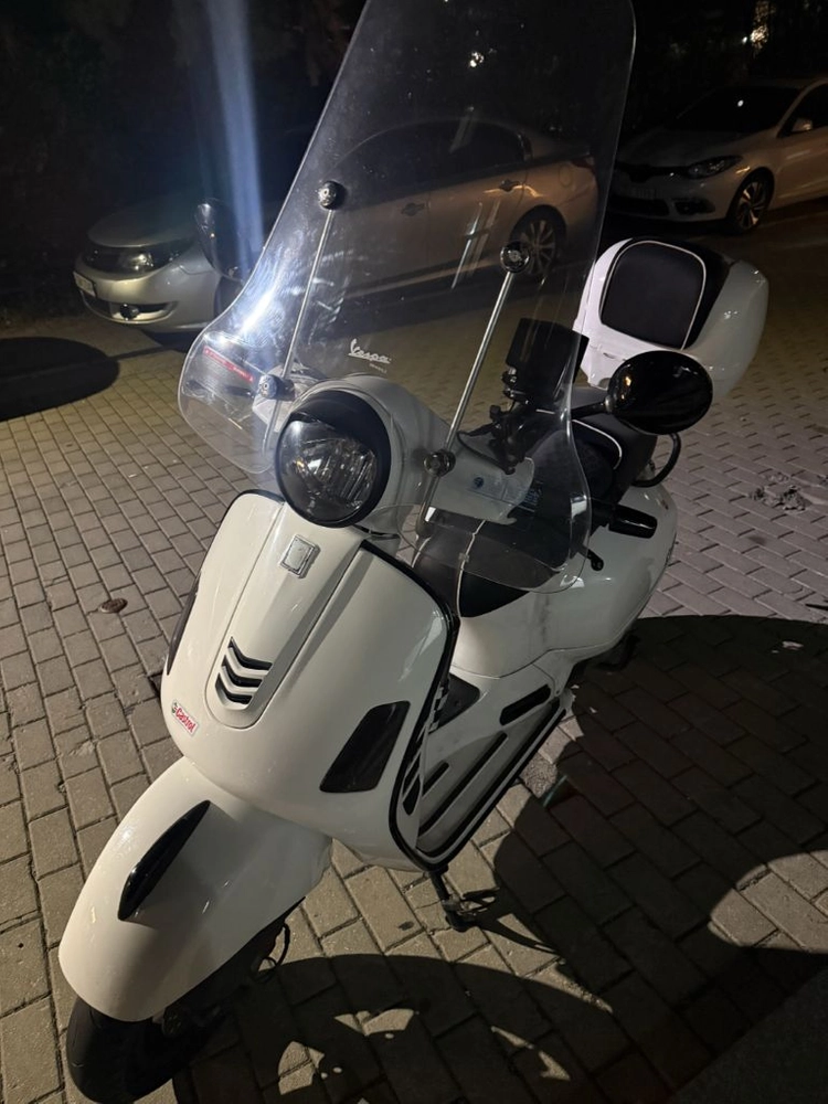 2019년식베스파 GTS125ABS 화이트블랙에디션 팝니다 이미지