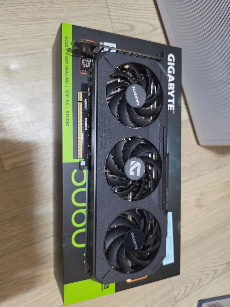 기가바이트 5060ti 8기가 팝니다. 이미지