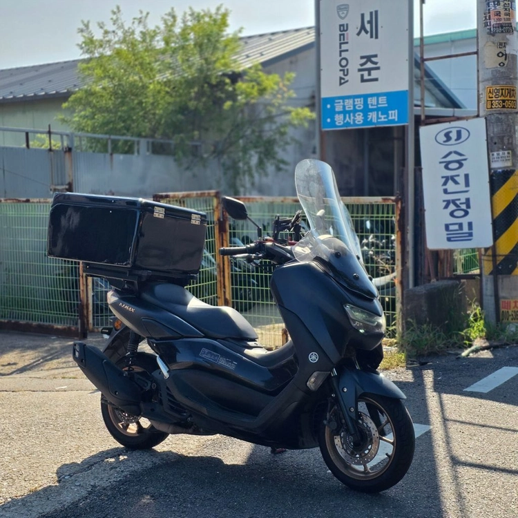 야마하 NMAX125 이미지