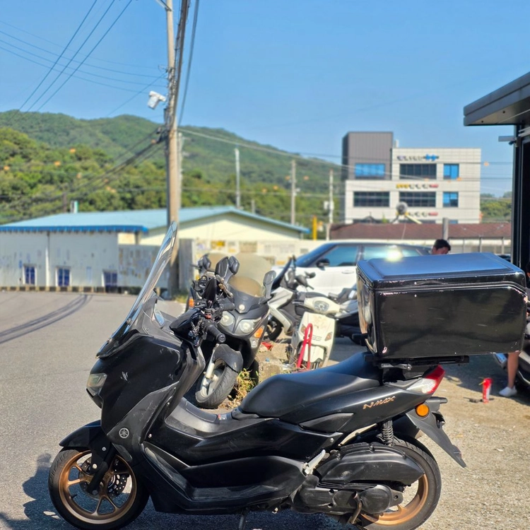 야마하 NMAX125 이미지