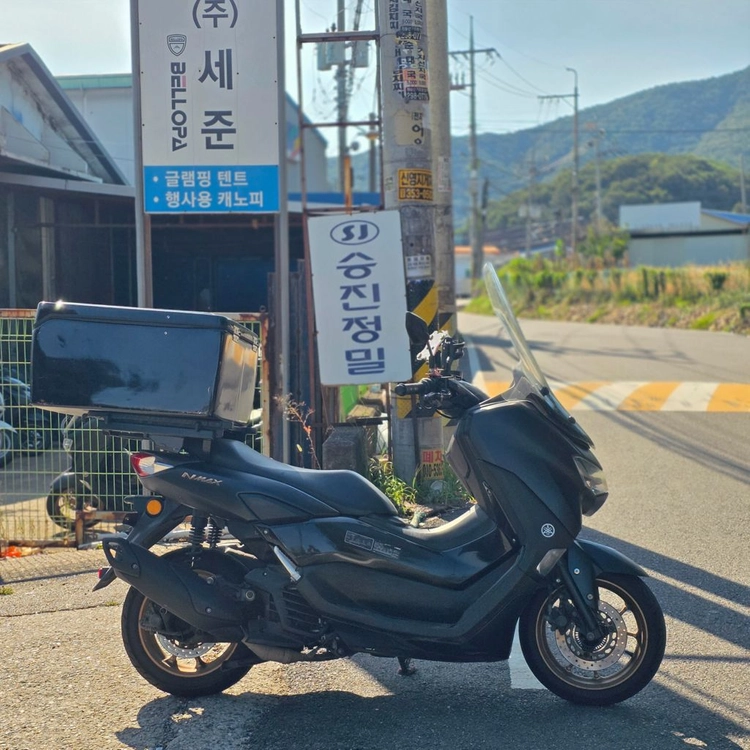 야마하 NMAX125 이미지