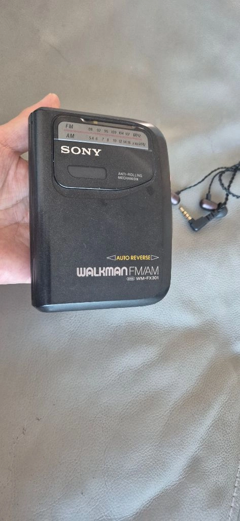 소니 워크맨. wm-fx301 팝니다 이미지