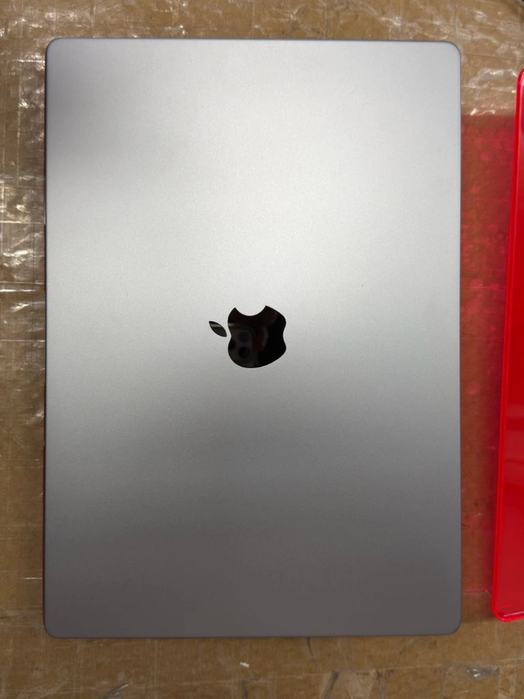 MacBook Pro 16 M2 Max 스페이스그레이 12CORE / 30GPU / 64GB / 1TB 이미지