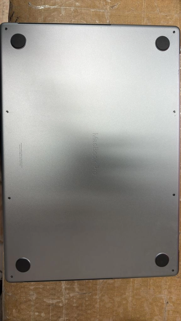 MacBook Pro 16 M2 Max 스페이스그레이 12CORE / 30GPU / 64GB / 1TB 이미지