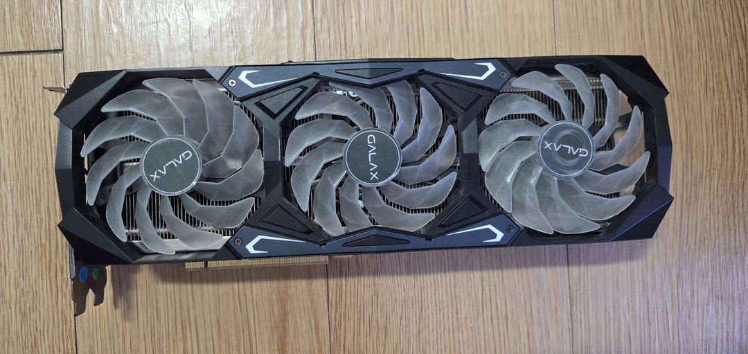 RTX 3080TI 그래픽카드 이미지