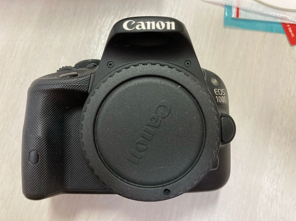 캐논EOS 650D와 18-55mm 렌즈 이미지