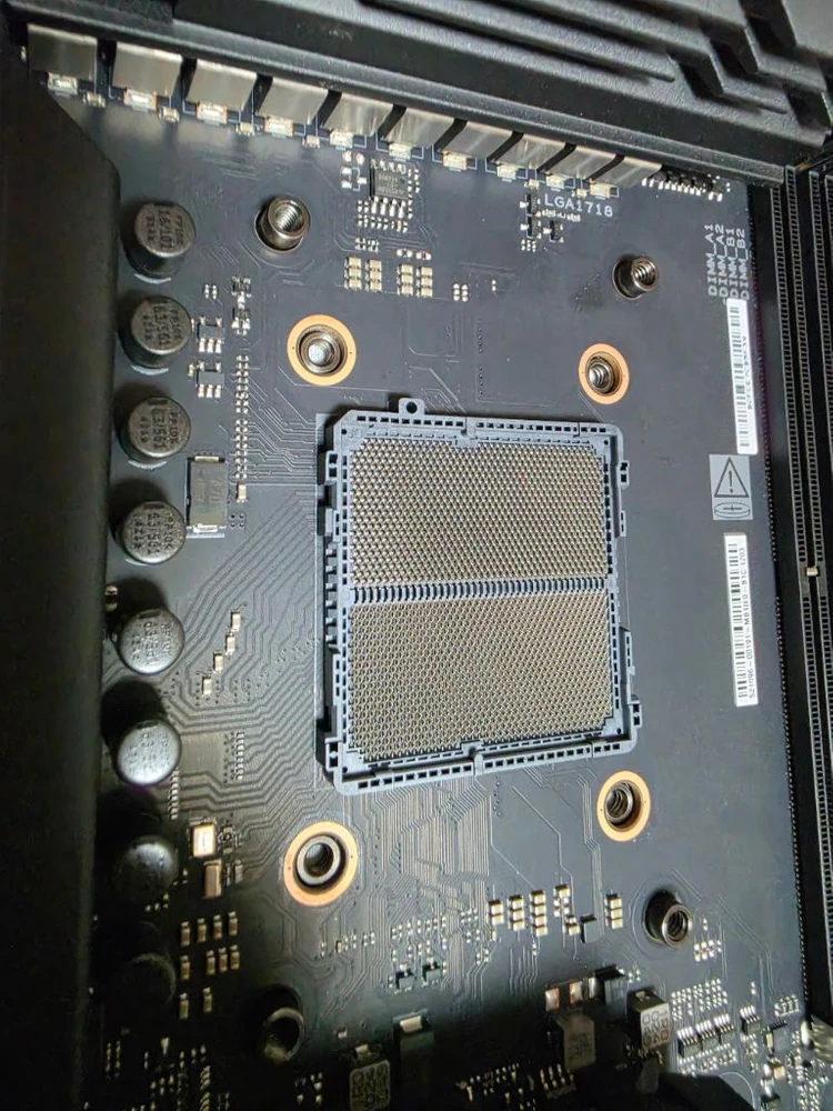 ASUS ROG CROSSHAIR X870E HERO 대원씨티에스 이미지