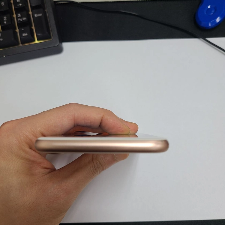 아이폰8 64GB 로즈골드 중고폰 배터리100% 카메라정상 214867 이미지