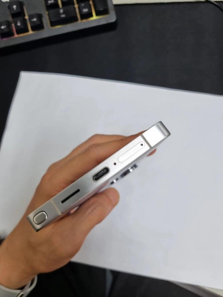 .갤럭시S25울트라 256GB 실버블루 SK 무잔상 특SS급 새폰급 중고폰 215986 이미지
