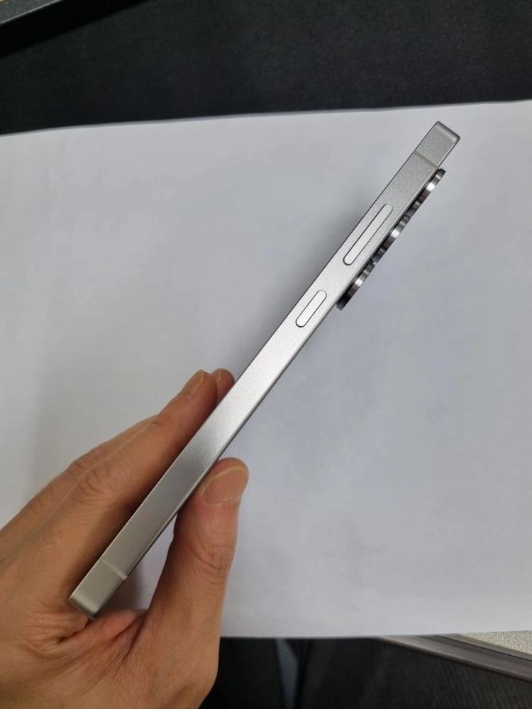 .갤럭시S25울트라 256GB 실버블루 SK 무잔상 특SS급 새폰급 중고폰 215986 이미지