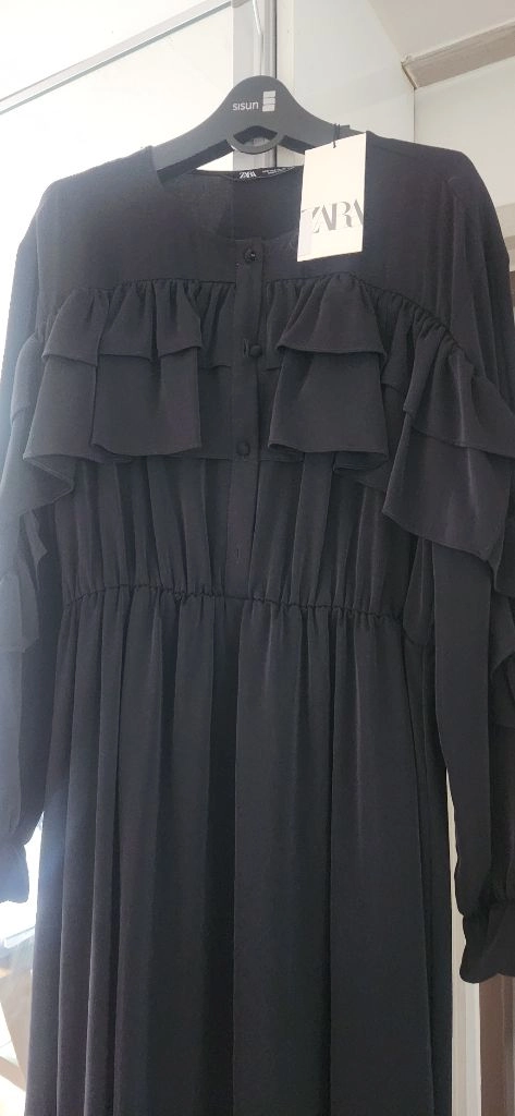 (새제품들)자라 롱원피스 2벌 각각비용 ~이뻐요 이미지