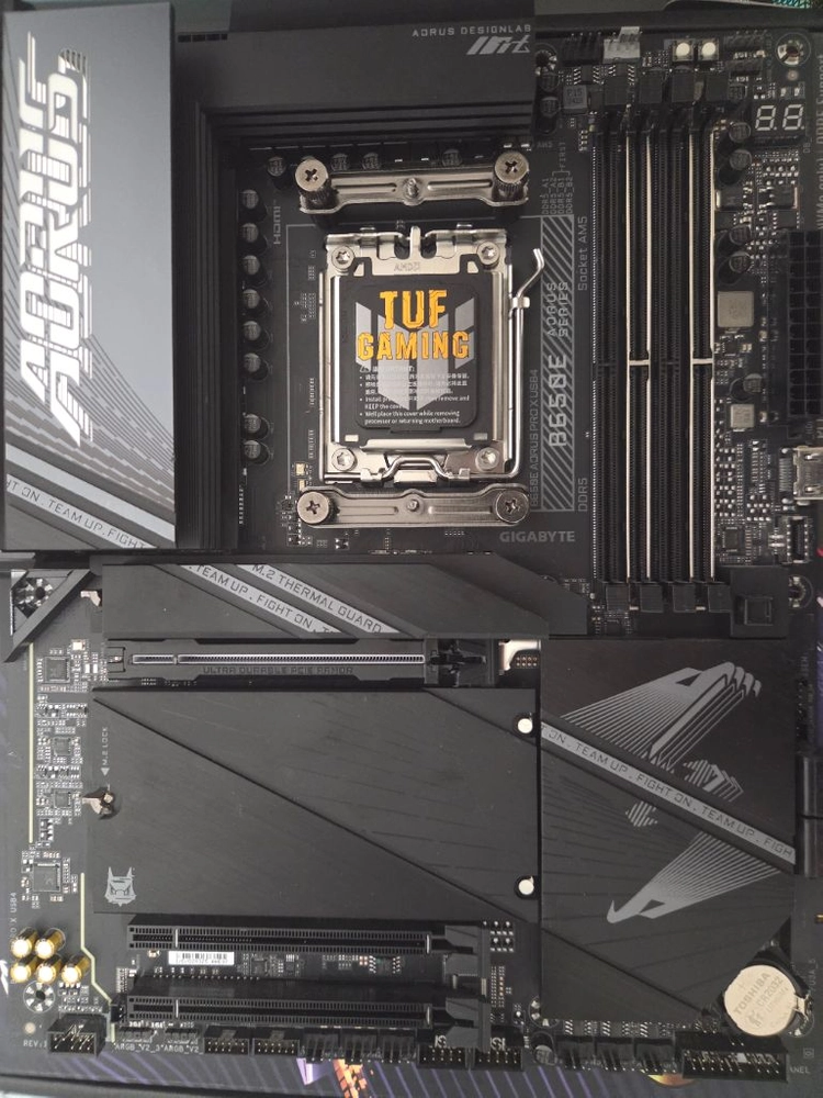 기가바이트 B650E AORUS PRO X 이미지