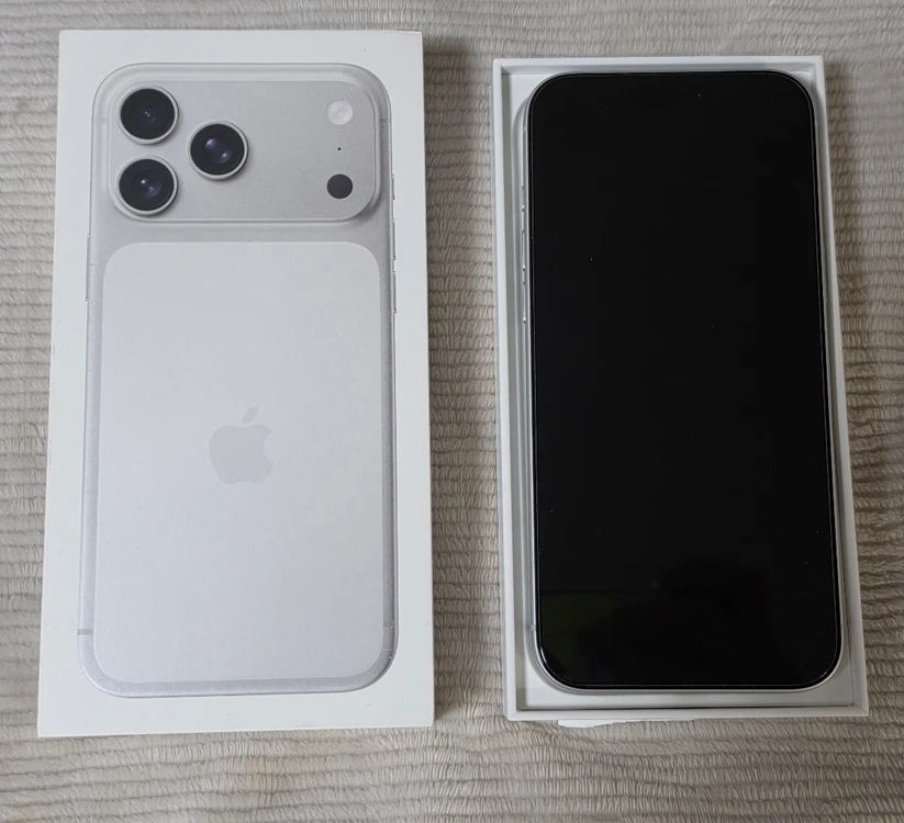 아이폰17프로맥스 256GB 실버 공기계 이미지