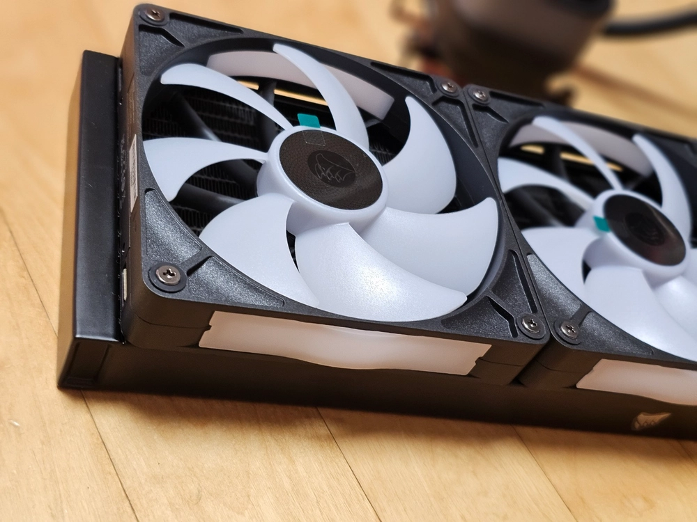 수냉 커세어 iCUE LINK TITAN 420 RX RGB (블랙) 이미지