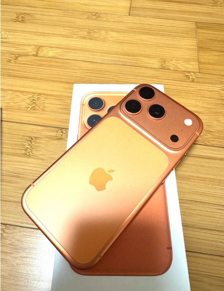 (새상품급)아이폰17pro 코스믹오렌지 256GB 판매합니다. 이미지