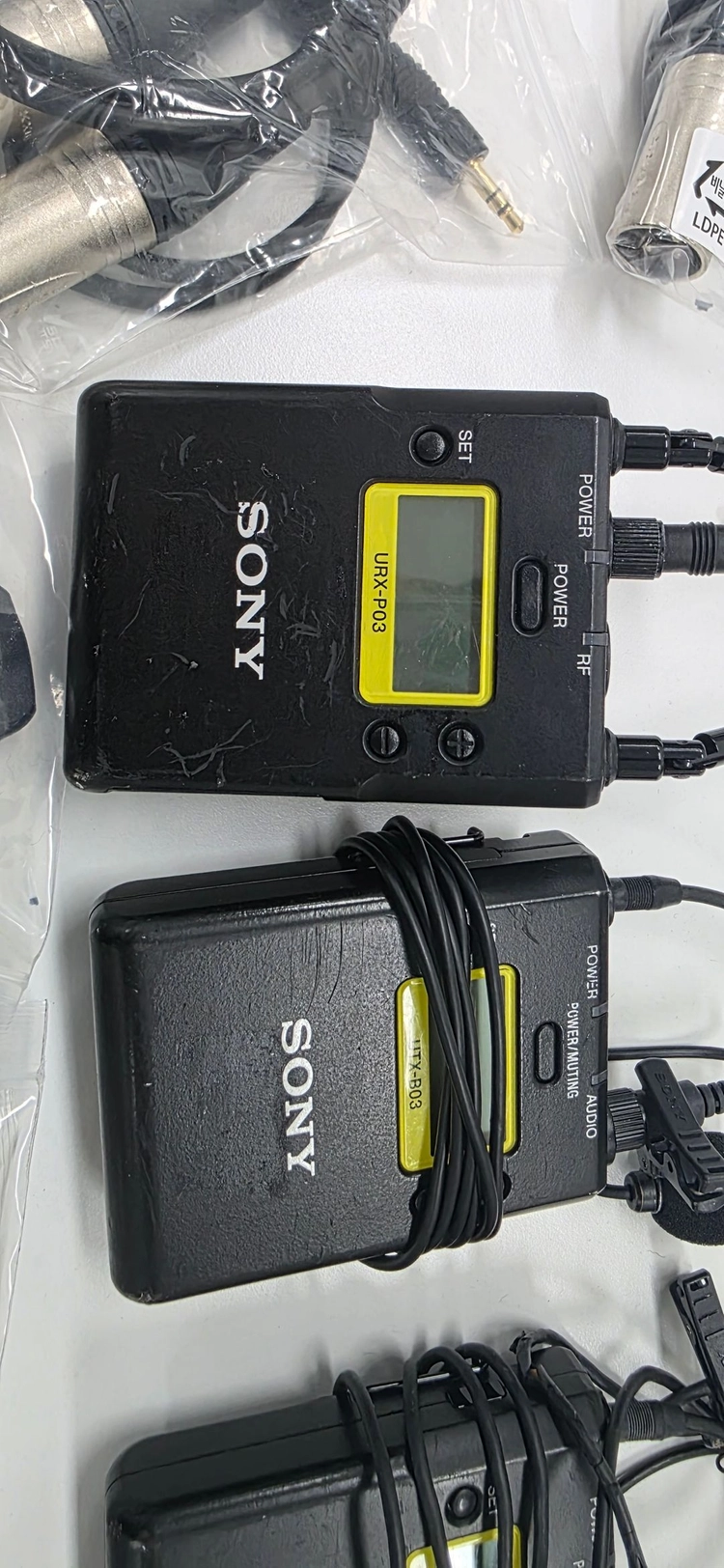소니 방송용 무선마이크 송수신기 세트 URX-P03 이미지
