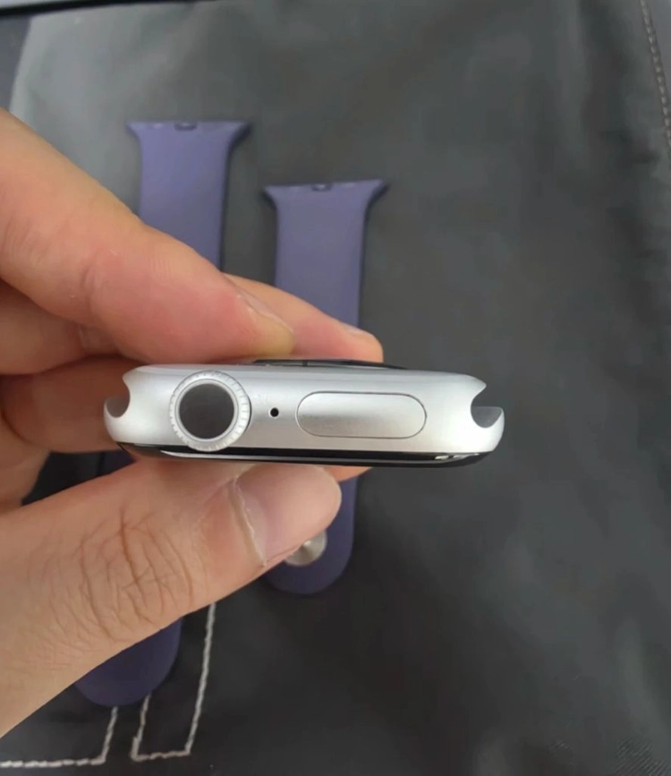 (S급)애플워치 11 42MM 셀룰러 실버 풀박스 배터리 100%판매합니다 이미지