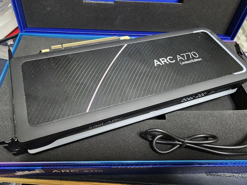 인텔 Arc A770 16GB 이미지