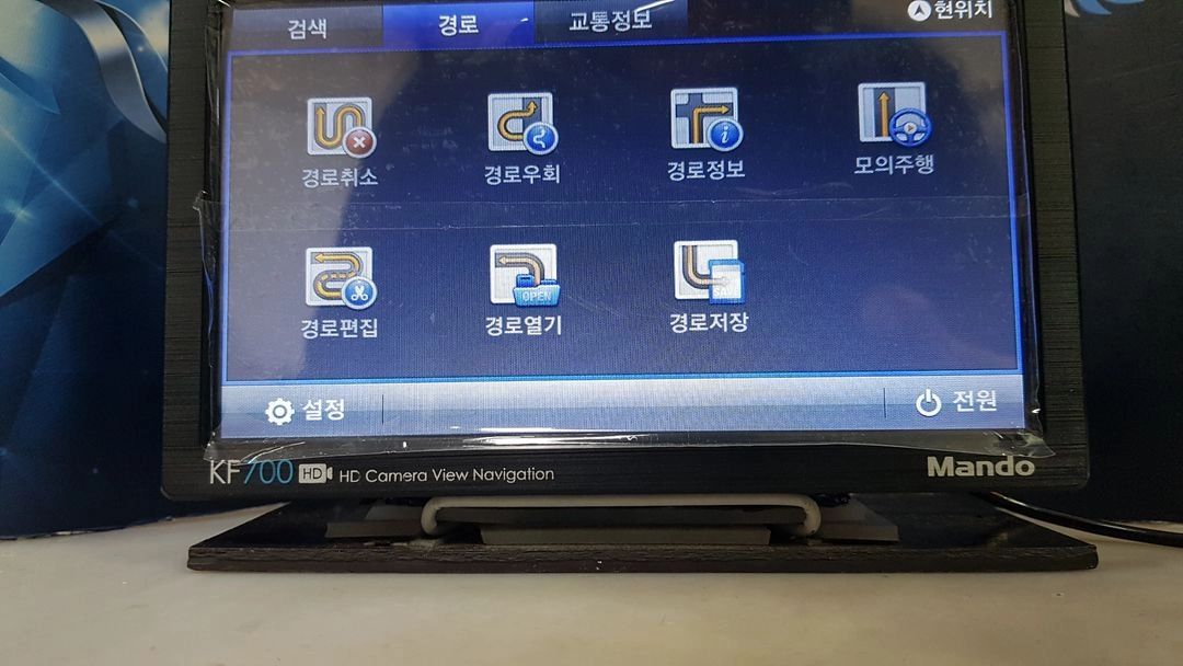 만도 KF700 8인치 네비게이션 세트품. 이미지