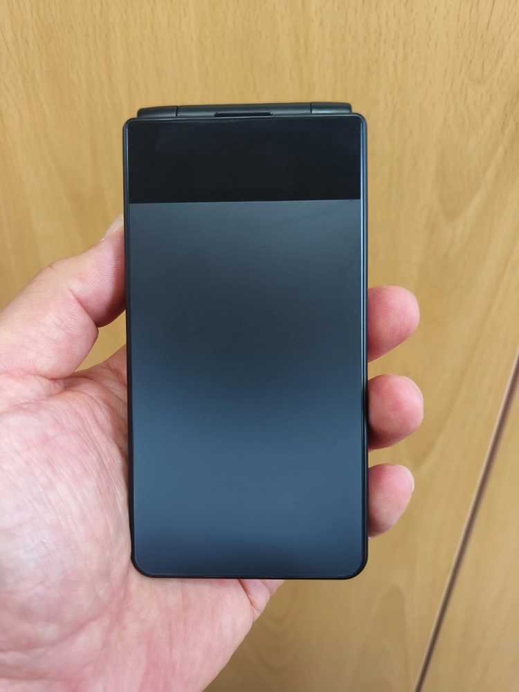 에이루트 폴더 A1 Pro (Folder A1 Pro / 모델명: AM-F2000N) 판매합니다. 이미지