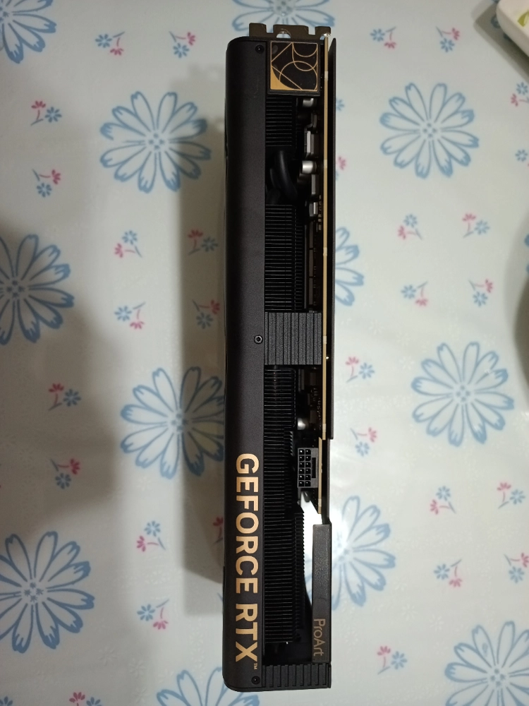 ASUS ProArt 지포스 RTX 4080 SUPER 이미지