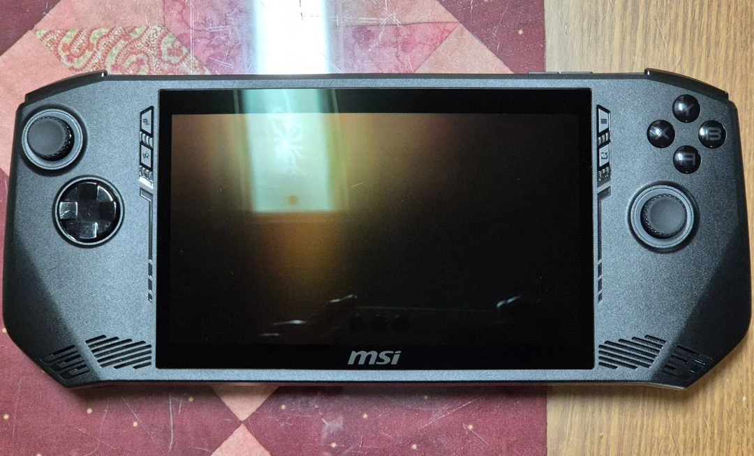 MSI 클로 A1M-U7 (16GB, 1TB) 이미지