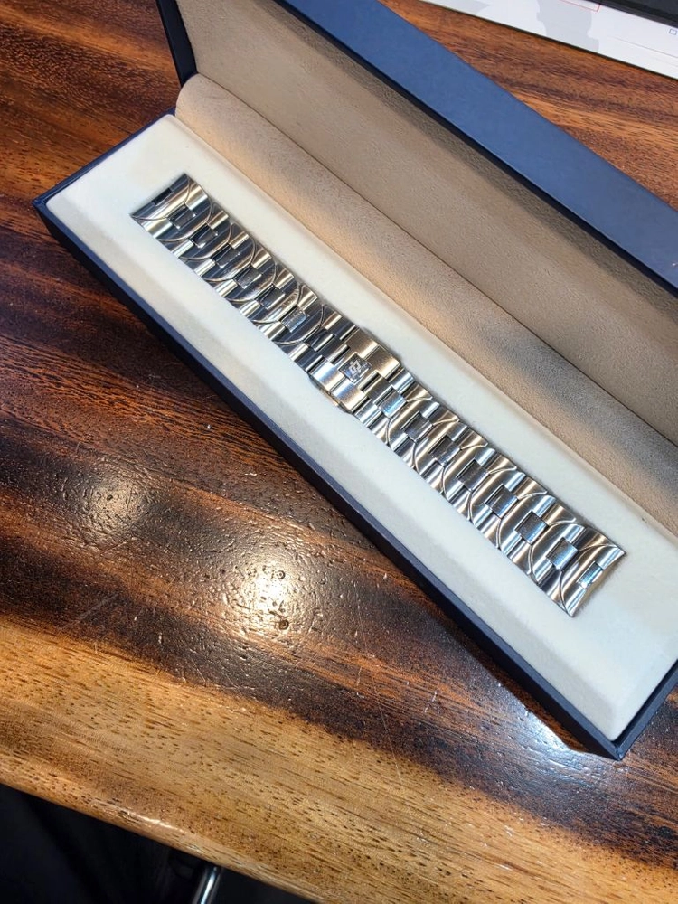 파네라이 섭머저블 42mm 브레이슬릿 브슬 이미지